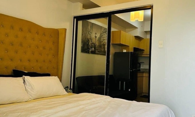 Tandang Sora Condo | 1 Br Condo unit in Cloverleaf Quezon City