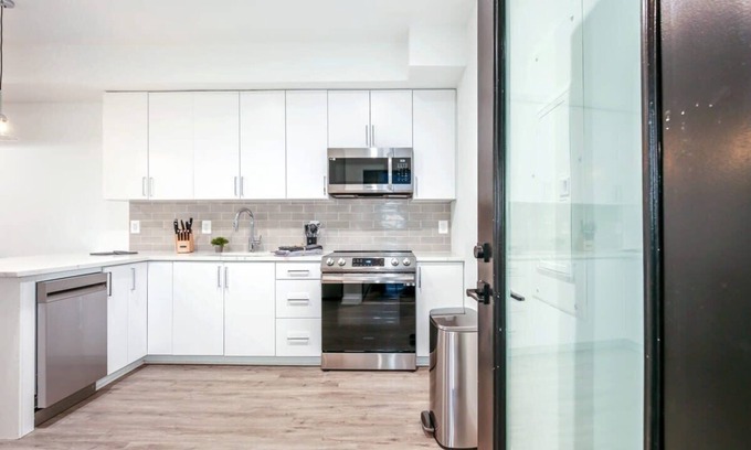 Kingman Park Apartment | 1-BR Retreat in Hill East /Lincoln Park + METRO