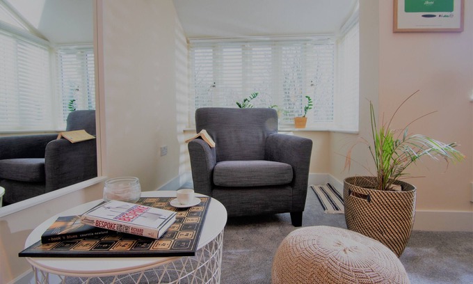Bristol House | 1 Cozy Room available in Bishopston Sleeps 2