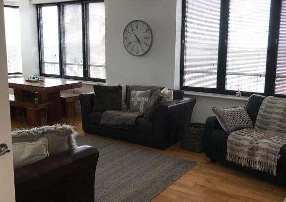 Swindon Apartment | 1 Farnsby Street Apartment 19