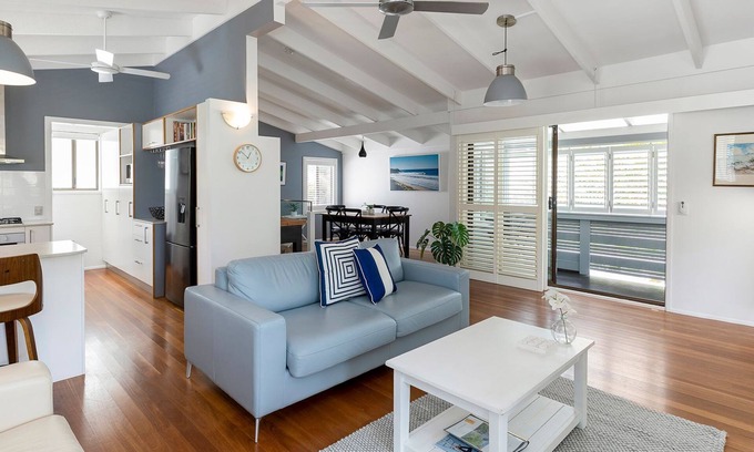 Sunshine Beach Apartment | 1 Hillridge, 6 Ferguson St - Coastal Retreat