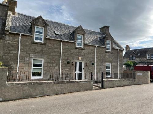 Nairn House | 1 Links Place