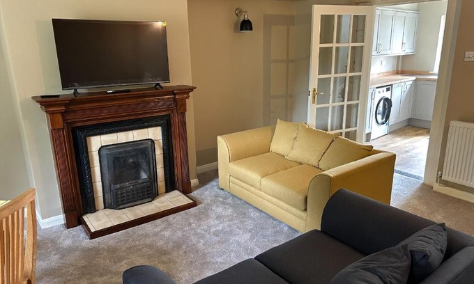 Northallerton House | 1 Manor Cottage, Ainderby Steeple, DL7 9PX