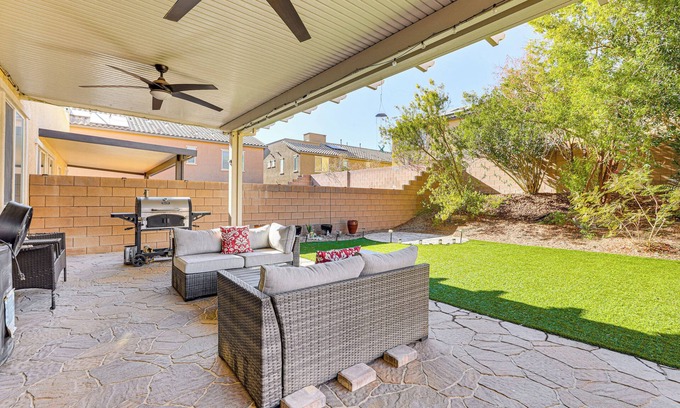 North Las Vegas House | 1 Mi to Aliante Casino: Townhome w/Fenced Yard!
