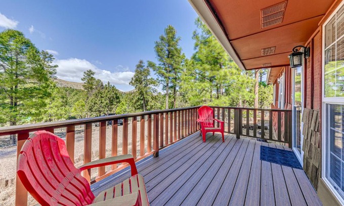 Alto House | 1 Mi to Alto Lake Mtn-View Home with Large Yard!