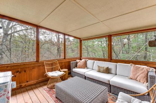 Lakemont House | 1 Mi to Beach Lake Rabun Home with Carriage House
