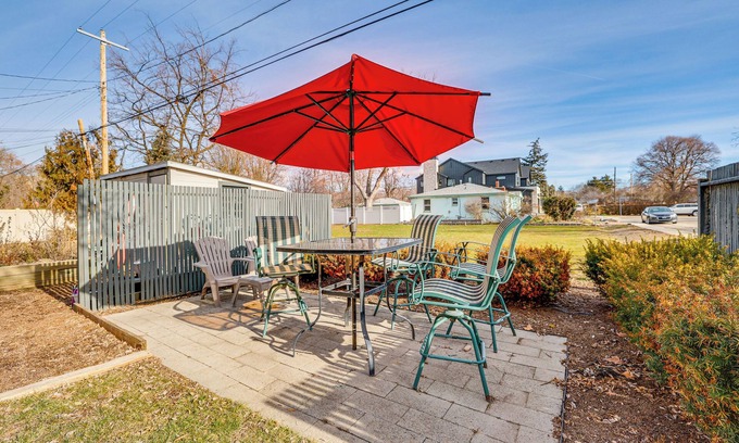 North End Apartment | 1 Mi to Camels Back Park: Boise Studio w/Patio!