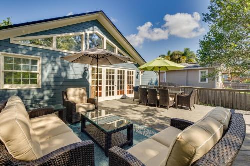 Lawsona - Fern Creek House | 1 Mi to Downtown Orlando Home with Fenced Yard!