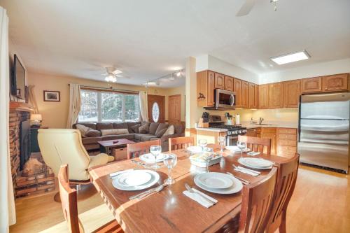 Waitsfield House | 1 Mi to Sugarbush Resort Dog-Friendly Home!
