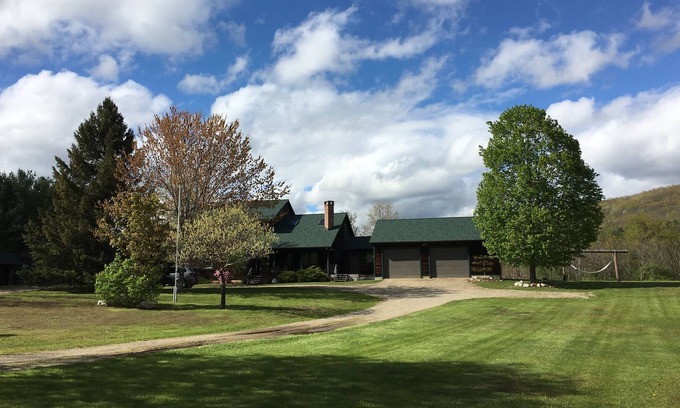 Great Barrington House | 1 Mile from Butternut! Close to Lakes, Appalachian Trail, Restaurants, Theatre.