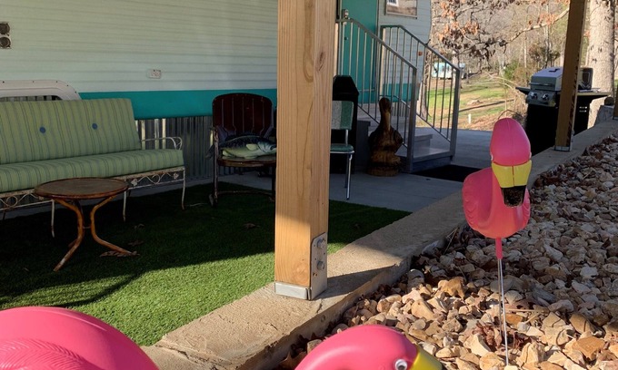 Omaha Cabin | 1 min to Cricket Marina! Vintage Vibes & Modern Amenities. Branson & Buffalo
