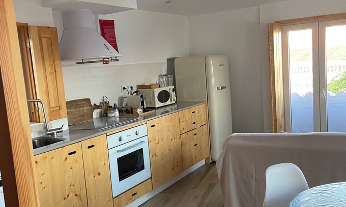 Aldeia do Meco House | 1 minute from the beach and in the center of the village there is a duplex full of light ☀️