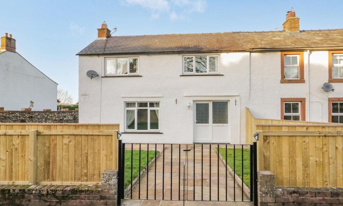 Newton Reigny House | 1 Springfort Cottages
