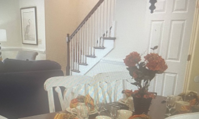 Lackey Cottage | 1 to 3 Bedrooms, 1 to 3-1/2 Baths, Cottage, Independent Home, Sleeps 4-12 people