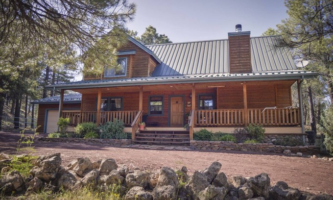 Flagstaff Cabin | 10 acre private ranch in the Coconino forest