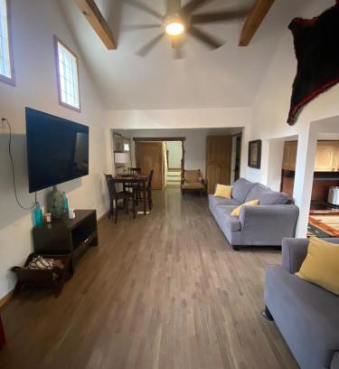 Cotopaxi House | 10 Acres Private 3story Royal Gorge retreat