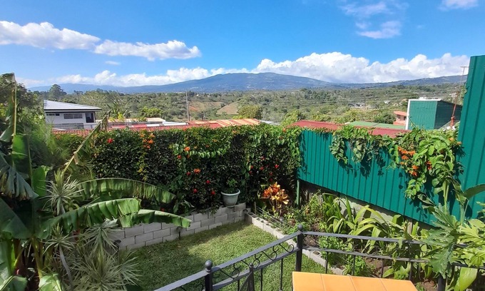 San Isidro Apartment | 10 km's From SJO Airport In the Cool Hills of the Central Valley!