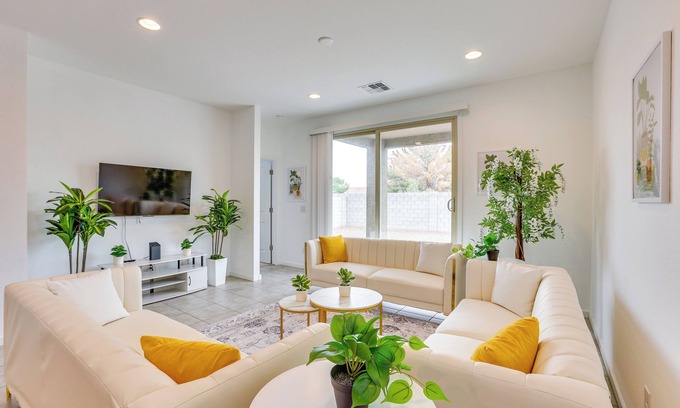 Laveen Village House | 10 Mi to Dtwn Phoenix: Home Near Hiking & Biking!