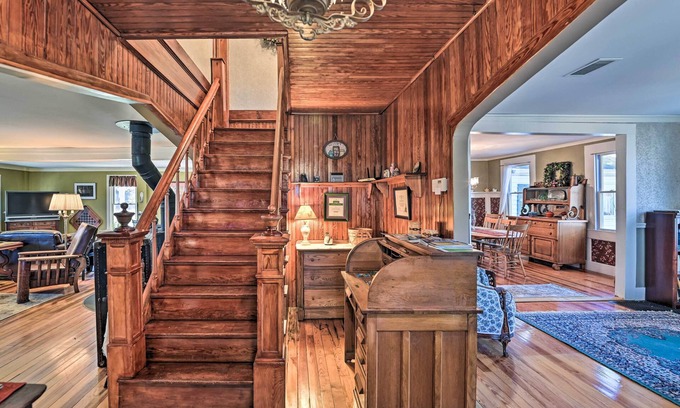 Olmstedville House | 10 Mi to Gore Mountain: Home in Adirondack Park