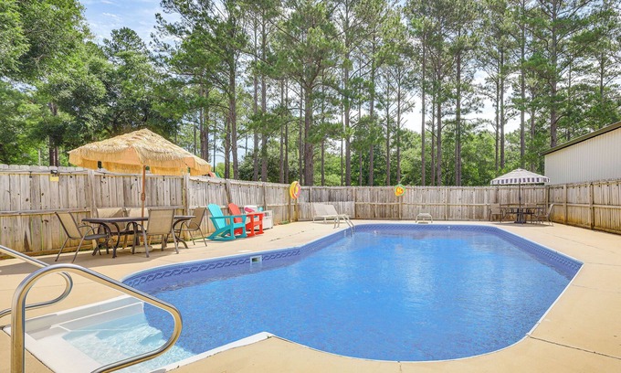 Ono Island Apartment | 10 Mi to Mobile Bay: Family Apt in Silverhill!
