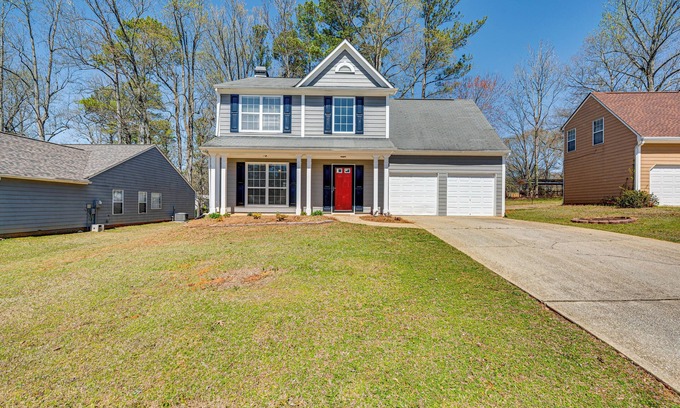 Clarkdale House | 10 Mi to Six Flags: Austell Home w/Expansive Yard