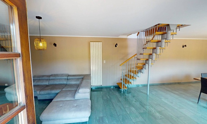 Mons House | 10 minutes from the center of Mons and 20 minutes from the Pairi Daiza park.