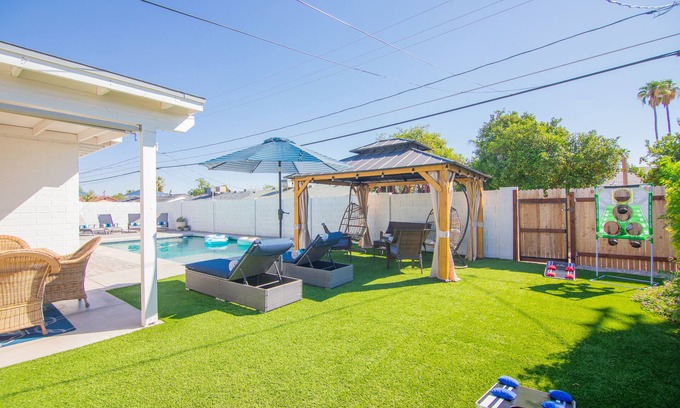 Cox Heights House | 10 minutes to Old Town! Heated pool, hot tub and game room
