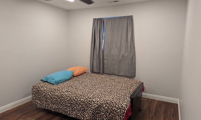 North Salt Lake House | 10 minutes to the airport and mountains - modern 2-bedroom walkout with fire pit