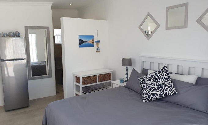 Colchester Apartment | 10 on Aquavista Addo River Apartment