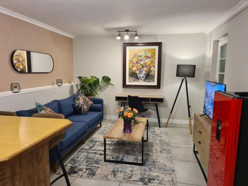 Bellville Apartment | 10 on Gillian Self-catering Apartments - NOT AFFECTED BY LOADSHEDDING