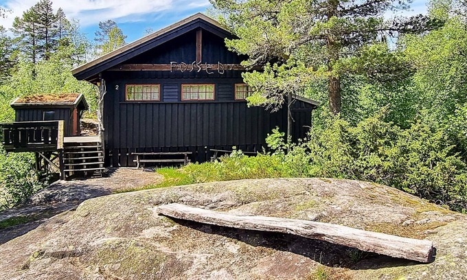 Tjaldal House | 10 person holiday home in ÅSERAL