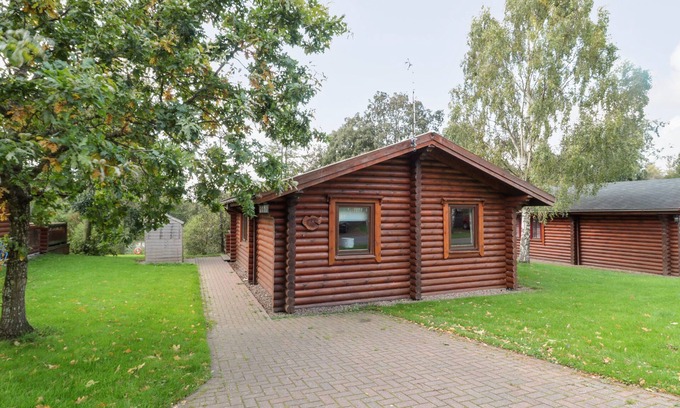 Morpeth Cottage | 10 Water's Edge