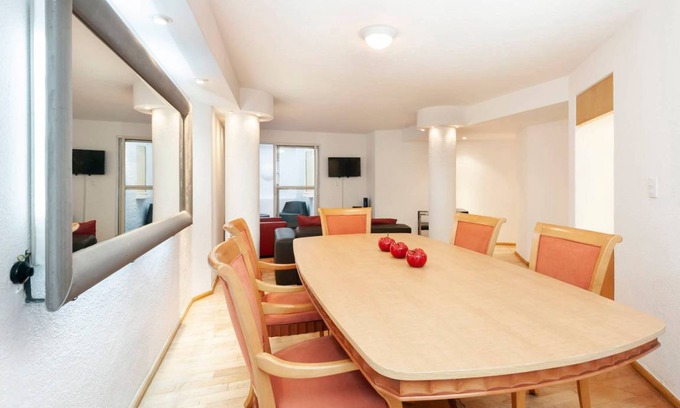 Bosques de las Lomas Apartment | 100 m² Apartment ∙ 2 bedrooms ∙ 6 guests