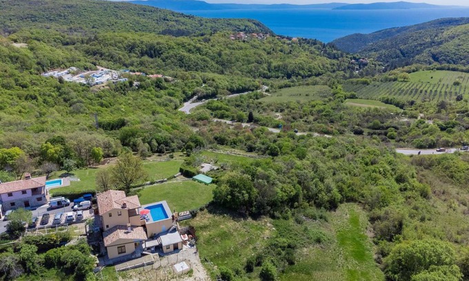 Labin Other | 100 m² Accommodation ∙ 2 bedrooms ∙ 4 guests