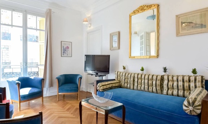 Thiers Apartment | 100 m² Apartment ∙ 2 bedrooms ∙ 4 guests