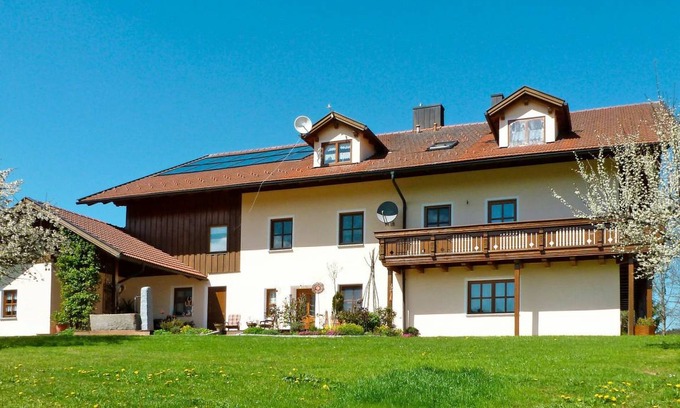 March Apartment | 100 m² Apartment ∙ 2 bedrooms ∙ 8 guests