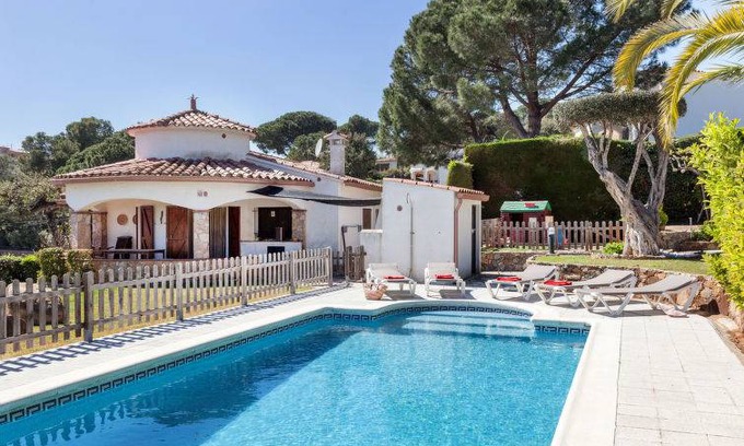 Calonge House | 100 m² House ∙ 3 bedrooms ∙ 6 guests