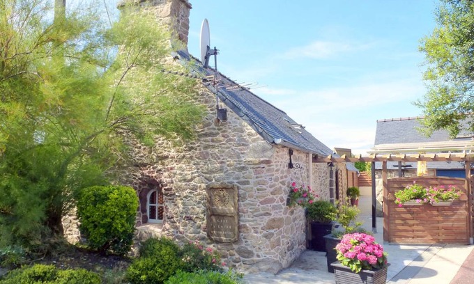 Landeda House | 100 m² House ∙ 3 bedrooms ∙ 6 guests