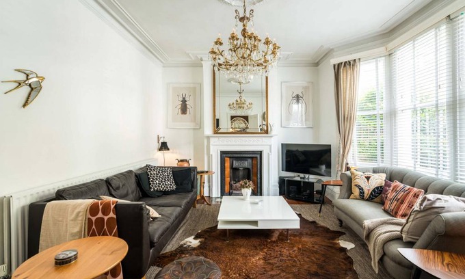 Forest Hill House | 100 m² House ∙ 3 bedrooms ∙ 6 guests