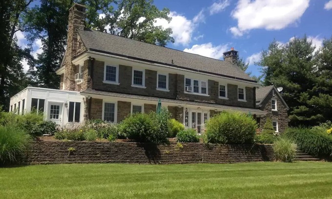 Gulph Mills House | 100 + yr old Georgian Manor w/character