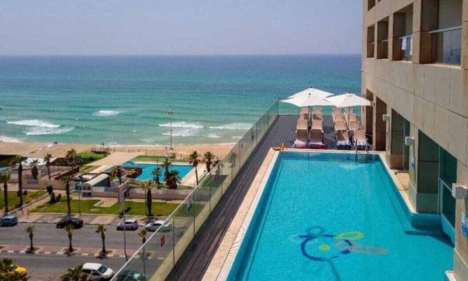 Bat Yam Apartment | 1007Go to Bat Yam Center