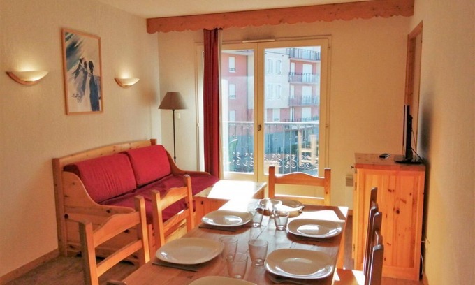 Saint-Gervais-les-Bains Apartment | 100m from ski lifts, 2nd floor, balcony, tv, ski locker, 38m², Saint Gervais