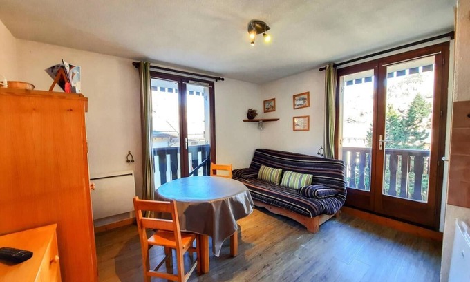 Saint-Martin-de-Belleville Apartment | 100m from ski slopes, 1st floor, balcony, tv, ski locker, 20m², Saint Martin de Belleville