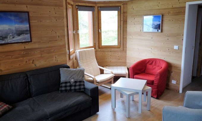 Bellentre Apartment | 100m from ski slopes, 1st floor, view valley, balcony, tv, 55m², Montchavin La Plagne