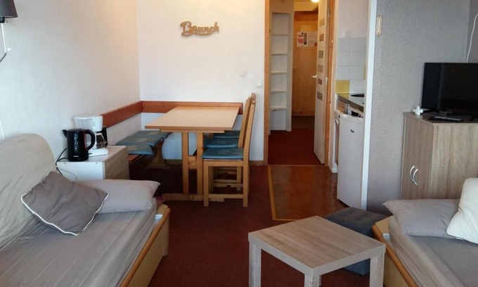 Bellentre Apartment | 100m from ski slopes, 2nd floor, view mountain, balcony, tv, 35m², Montchavin La Plagne