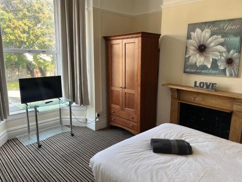 Uplands House | 101 - Room 1 - Uplands