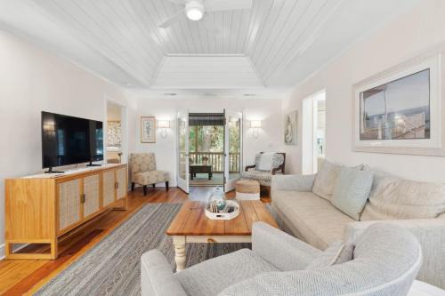 West Beach House | 1016 Sparrow Pond Cottage by Akers Ellis Rentals