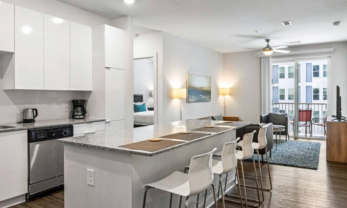 Midtown Apartment | 105 m² Apartment ∙ 2 bedrooms ∙ 4 guests