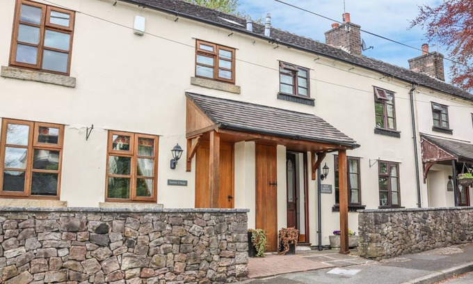 Tunstall Cottage | 105 m² Cottage ∙ 2 bedrooms ∙ 3 guests