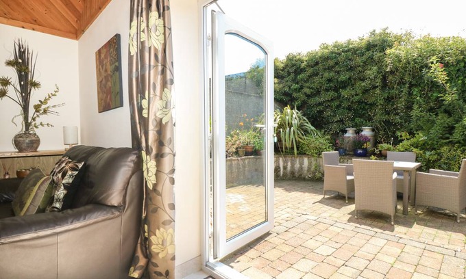 Sticker Cottage | 105 m² Cottage ∙ 2 bedrooms ∙ 4 guests